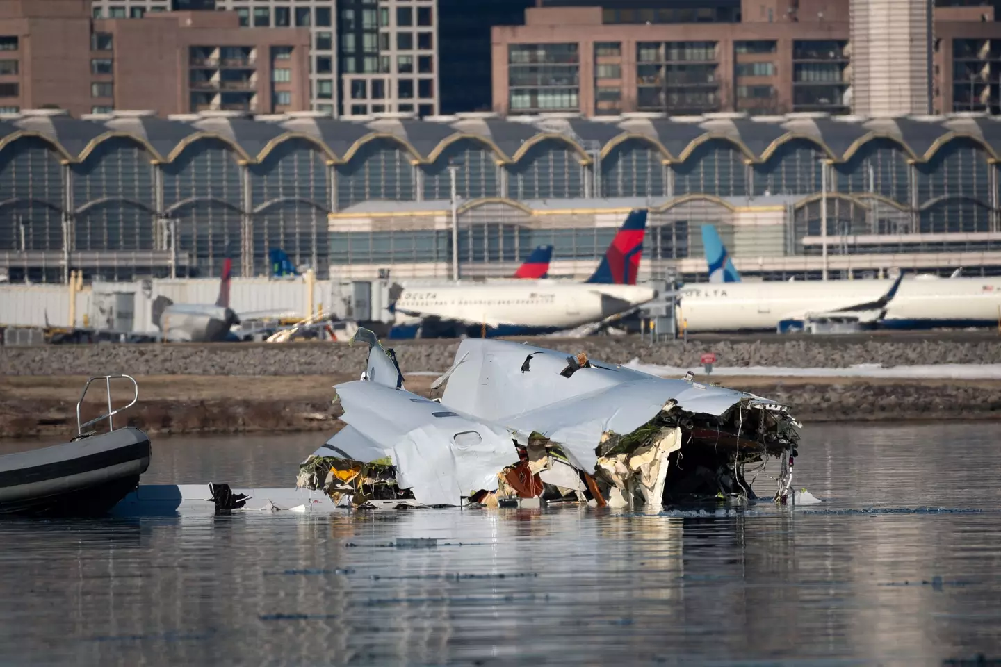 Both aircraft plunged into the Potomac River (Petty Officer 1st Class Brandon Giles/U.S. Coast Guard via Getty Images)