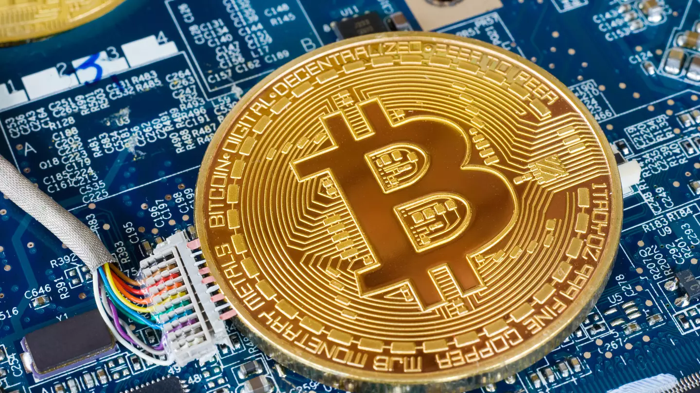 What Is Bitcoin’s Price And Why Has It Been Falling Recently?