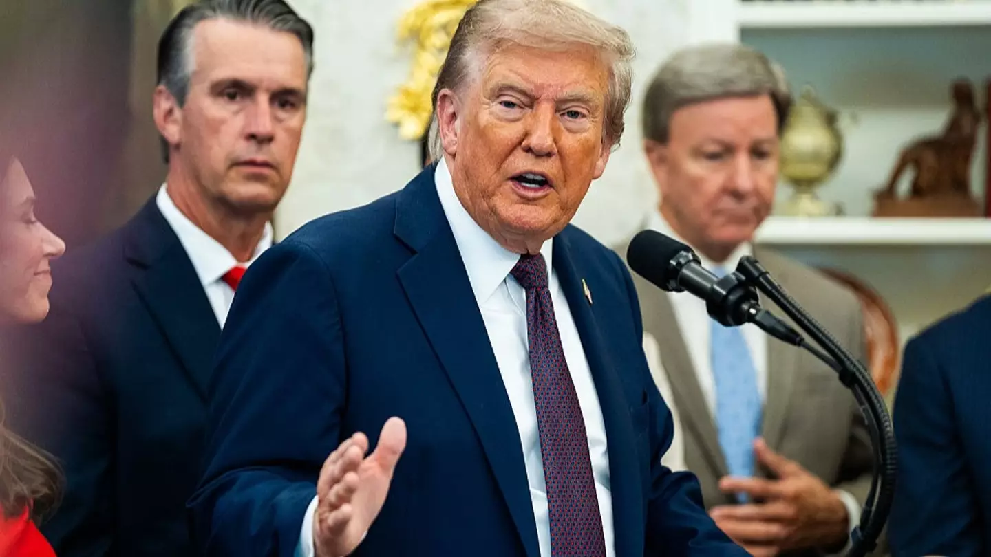 Body language expert explains Donald Trump's hidden response when asked about viral death rumours