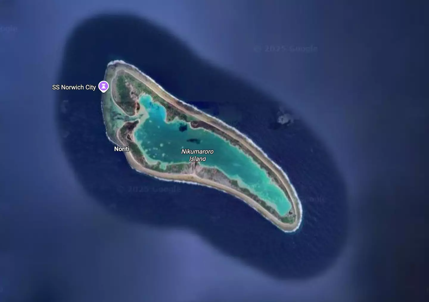 The pilot believes that the wreckage lies on the east coast of Nikumaroro Island (Google Earth)