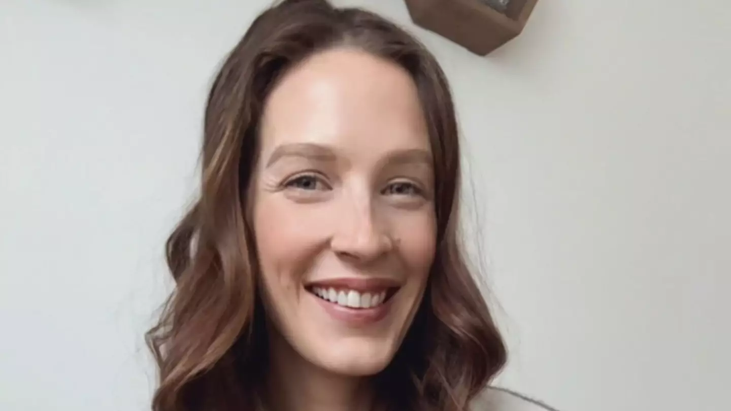 Woman says she ‘lost all her friends’ because she breast-fed her son at a wedding party