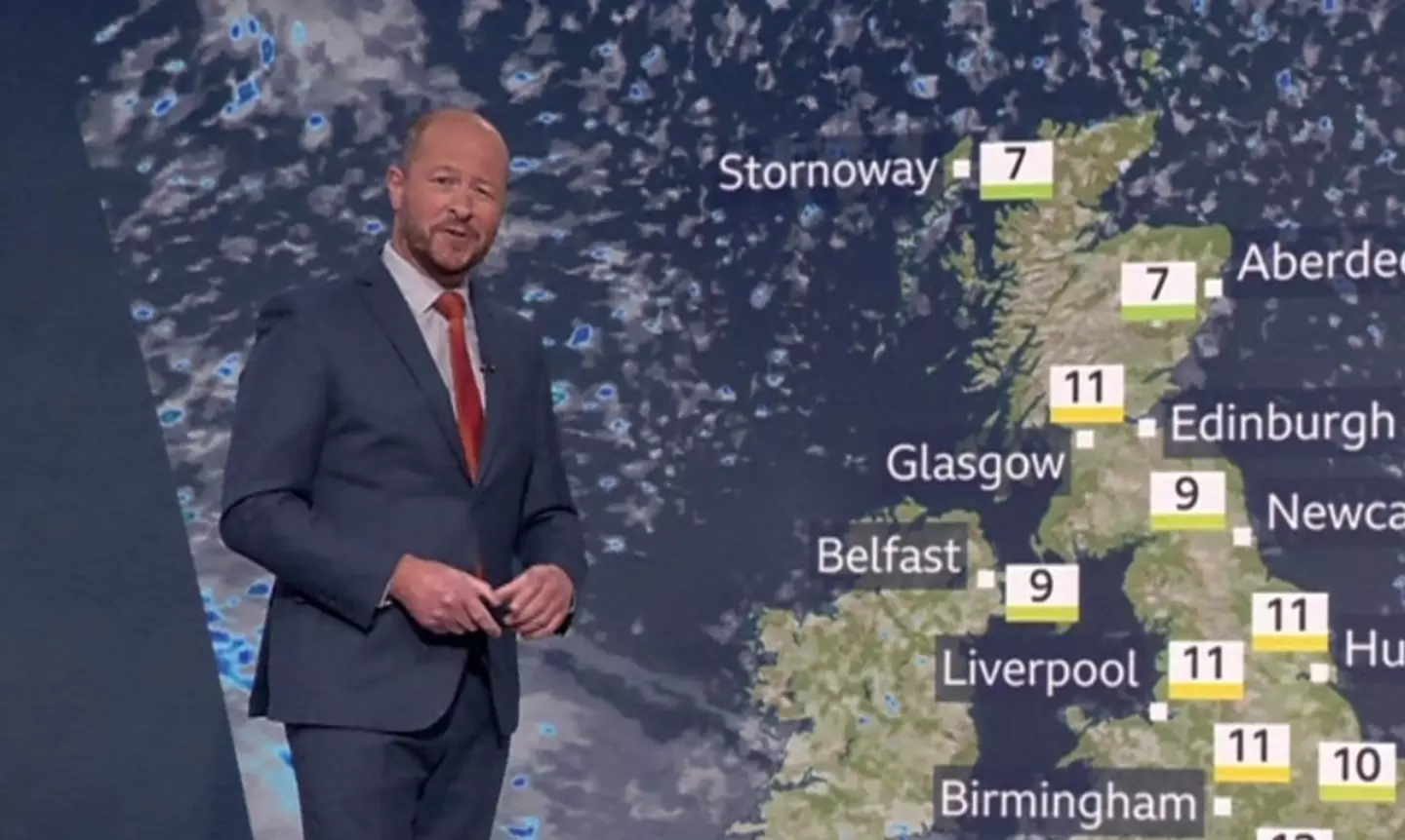 Darren Bett made a subtle tribute to Len during the weather report.