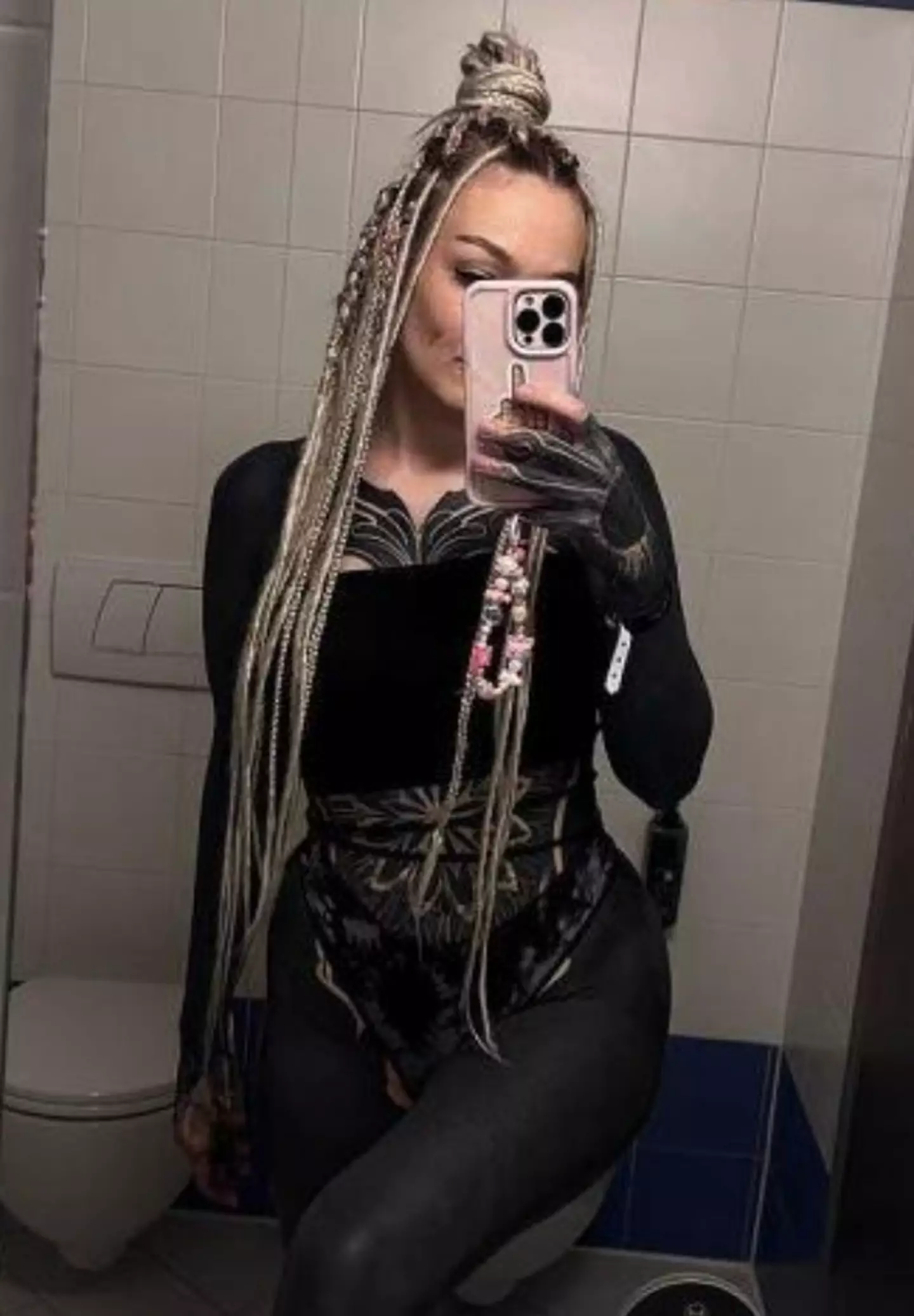 90 percent of Mariana Knapitsch's body is covered in ink (Facebook/Mariana Knapitsch)