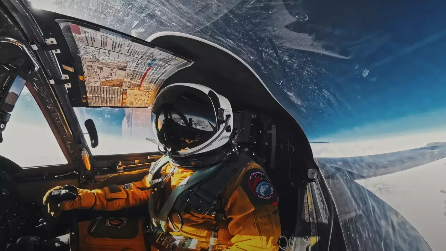 YouTuber flies secret U2 spy plane 70,000ft high to reach ‘coffin corner’ on edge of space