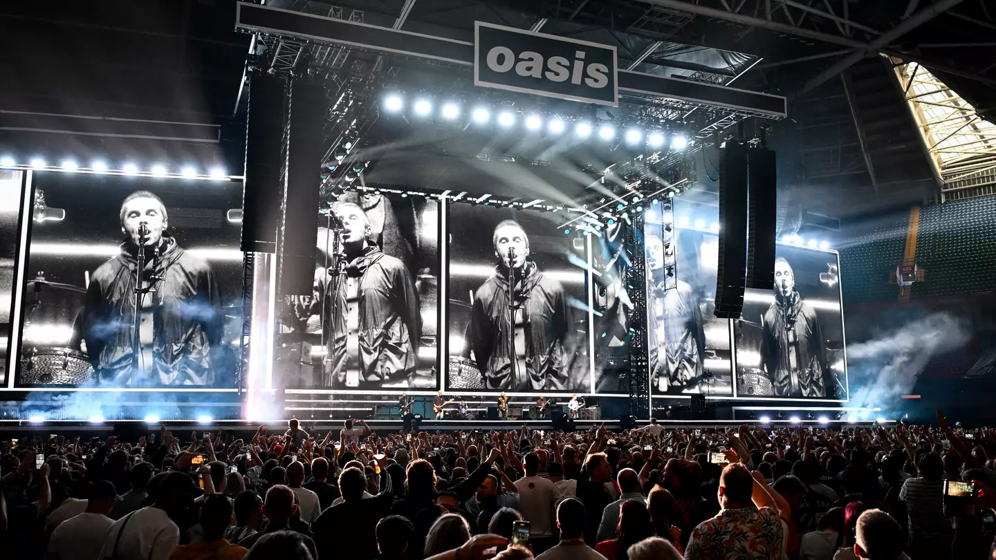 Oasis fans warned over last minute ticket scams as tour well underway