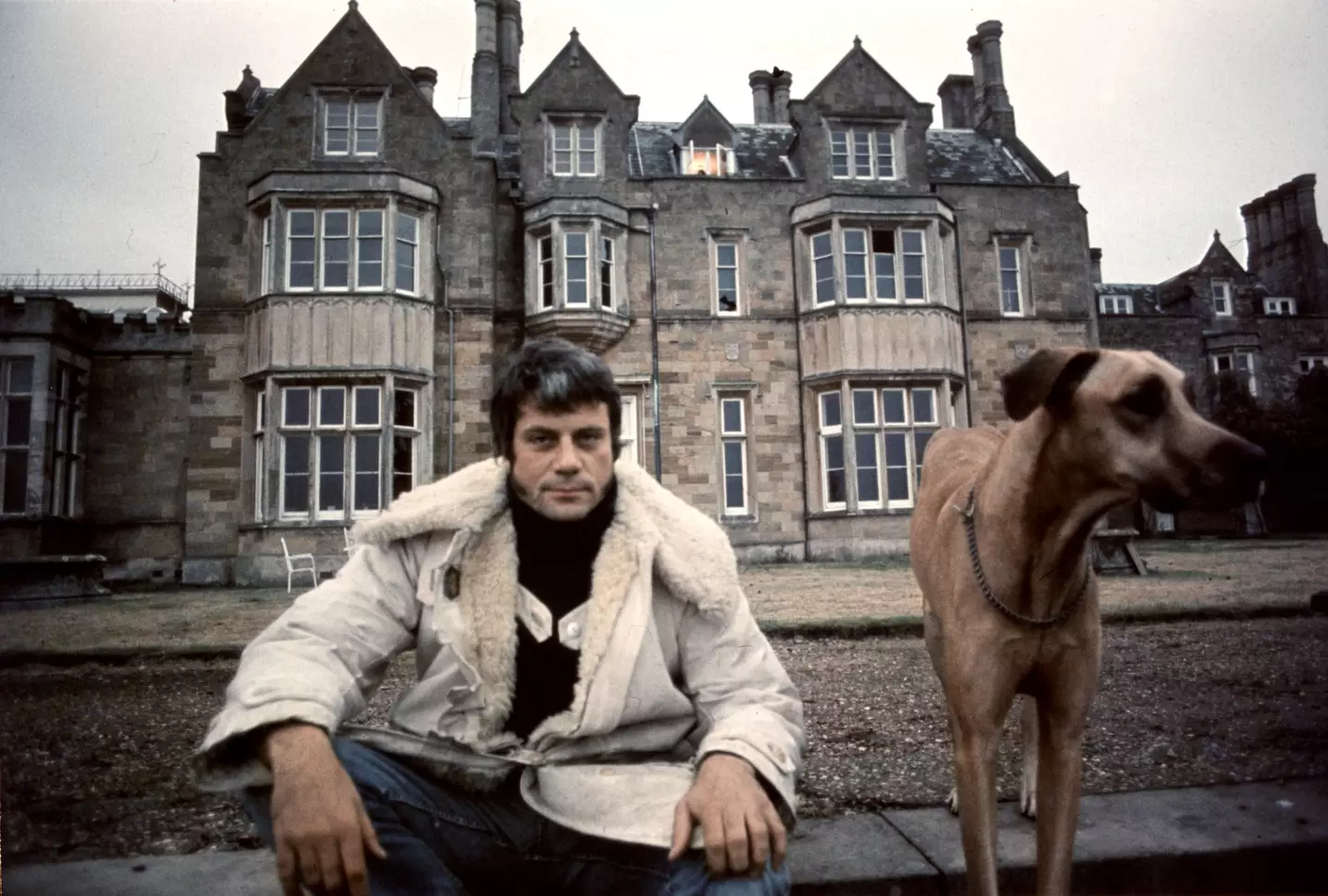 Oliver Reed.