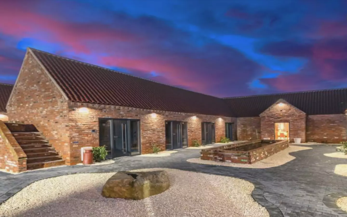 The perfect party house.