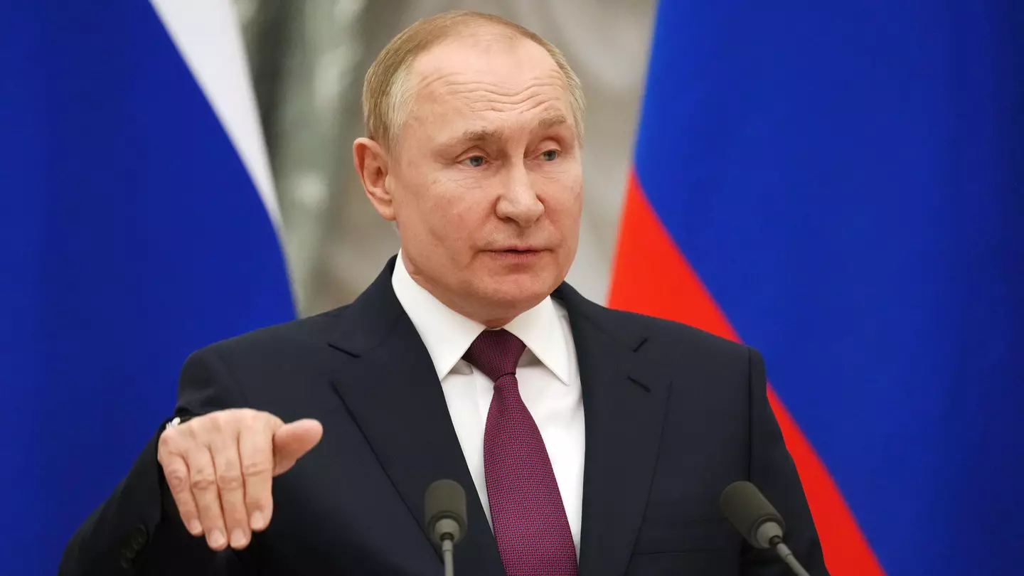 Putin Bans All British Flights To And From Russia