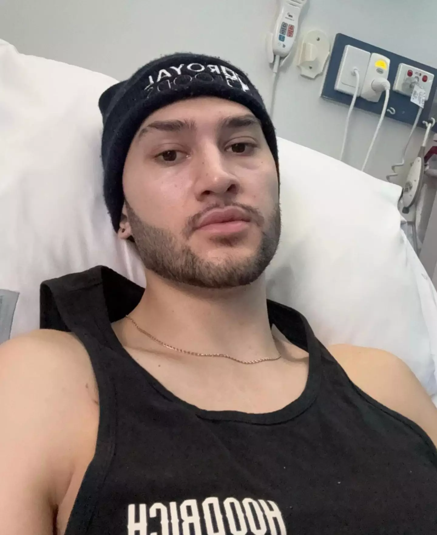 Jay revealed what cancer symptoms he experienced before his diagnosis (TikTok/@jayshew)