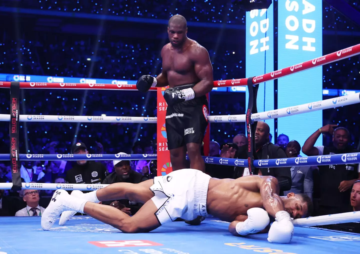 Anthony Joshua took time out after his face-off with Daniel Dubois (Richard Pelham/Getty Images)