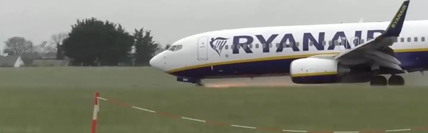 Sparks flew from the aircraft as it made its landing at Dublin Airport.