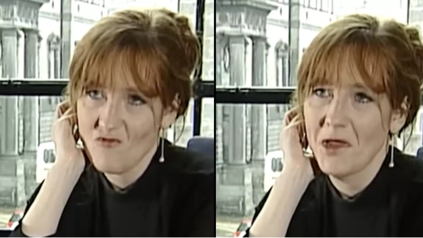 JK Rowling had to awkwardly correct reporter who said her name wrong