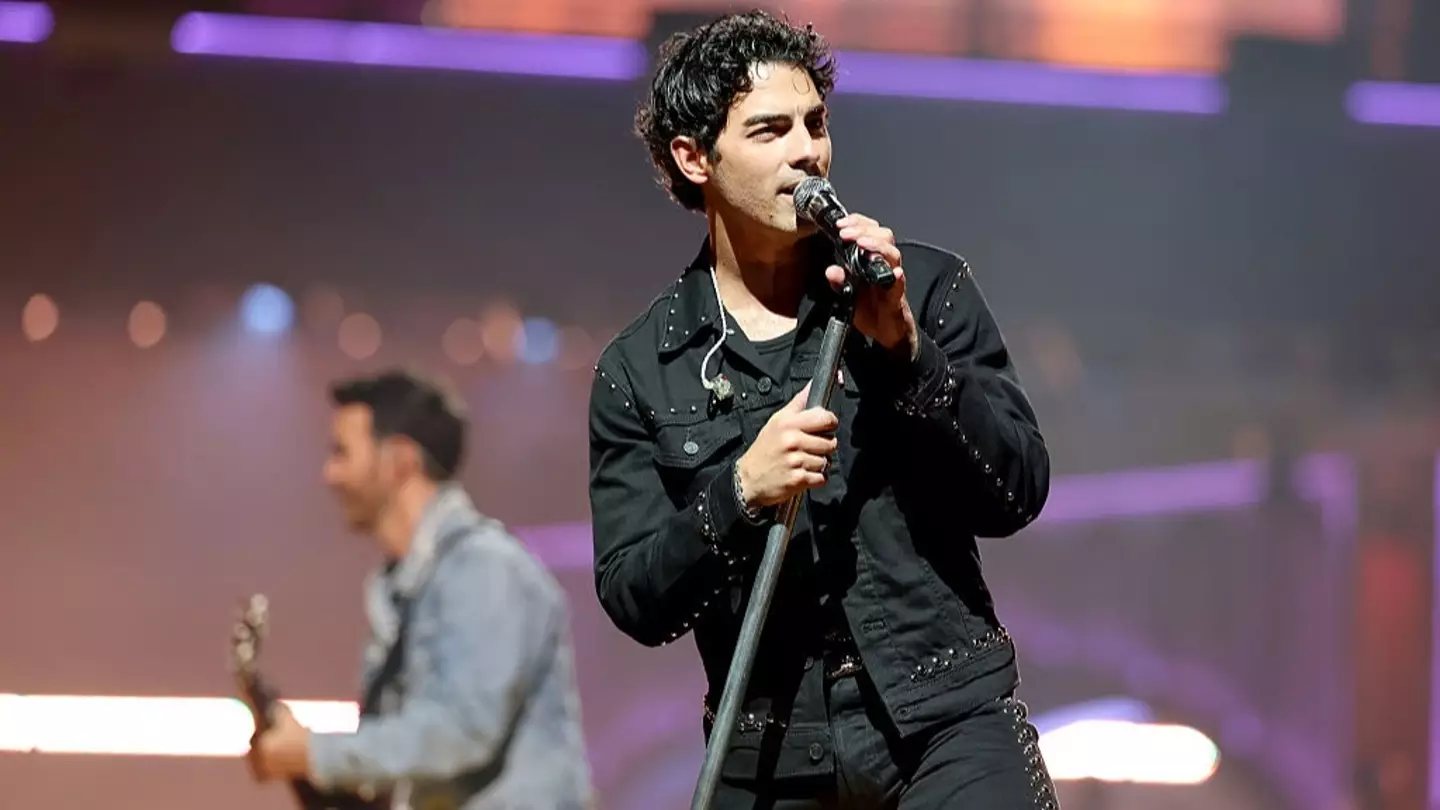 Joe Jonas addresses viral video accusing him of 'snorting cocaine' on stage