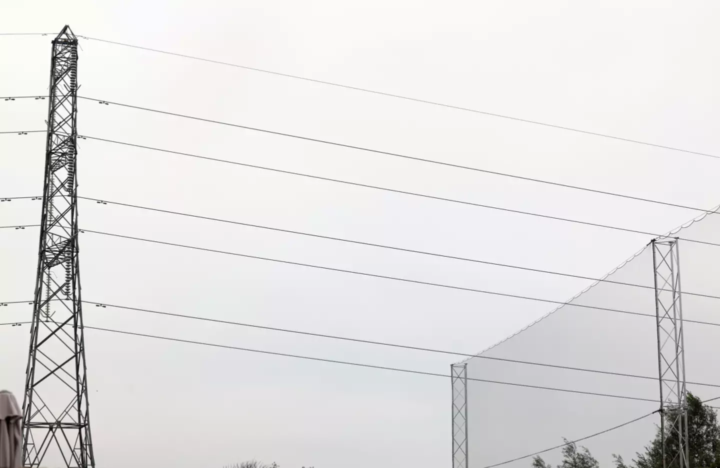 Residents think that the net isn't tall enough to protect them and their kids (Newcastle Chronicle)