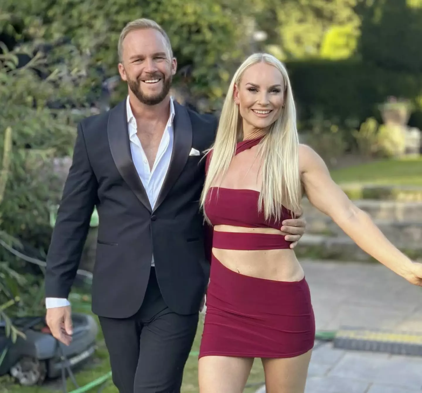 The couple try to educate people online about polyamory and swinging (instagram/jemandaz)