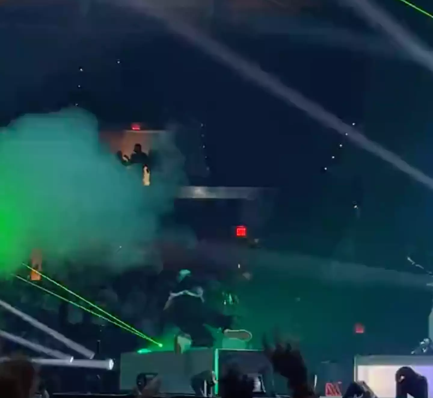 One fan caught the painful moment on camera.