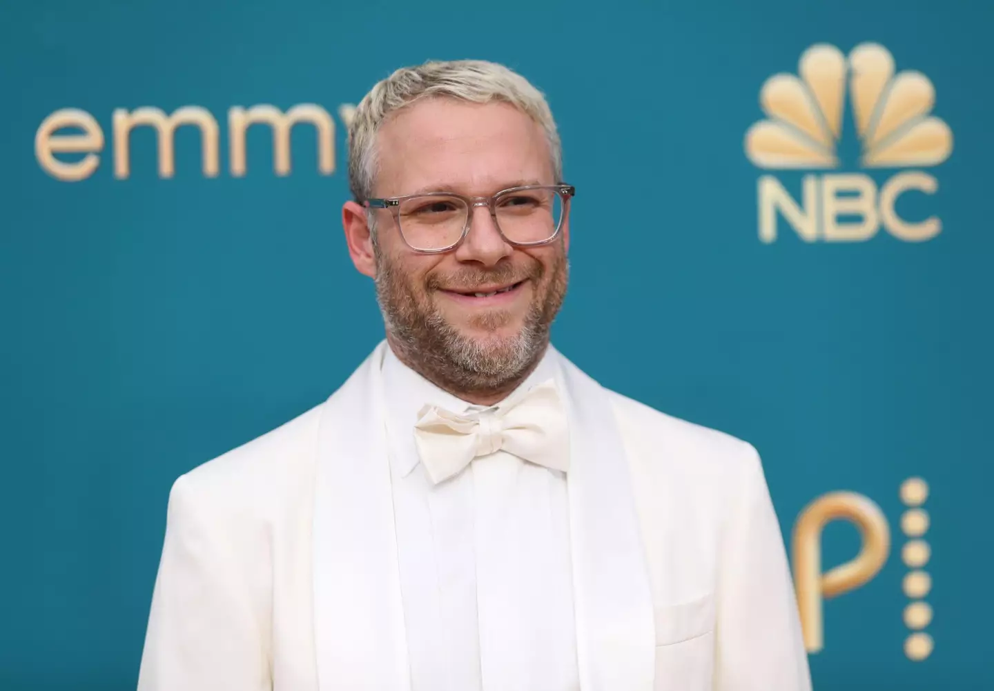 A TikToker spotted a police officer who looked even more like Seth Rogen than the actor himself.