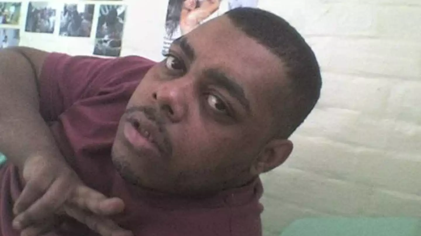 Prisoner demands freedom after spending half his life behind bars for stealing mobile phone 20 years ago