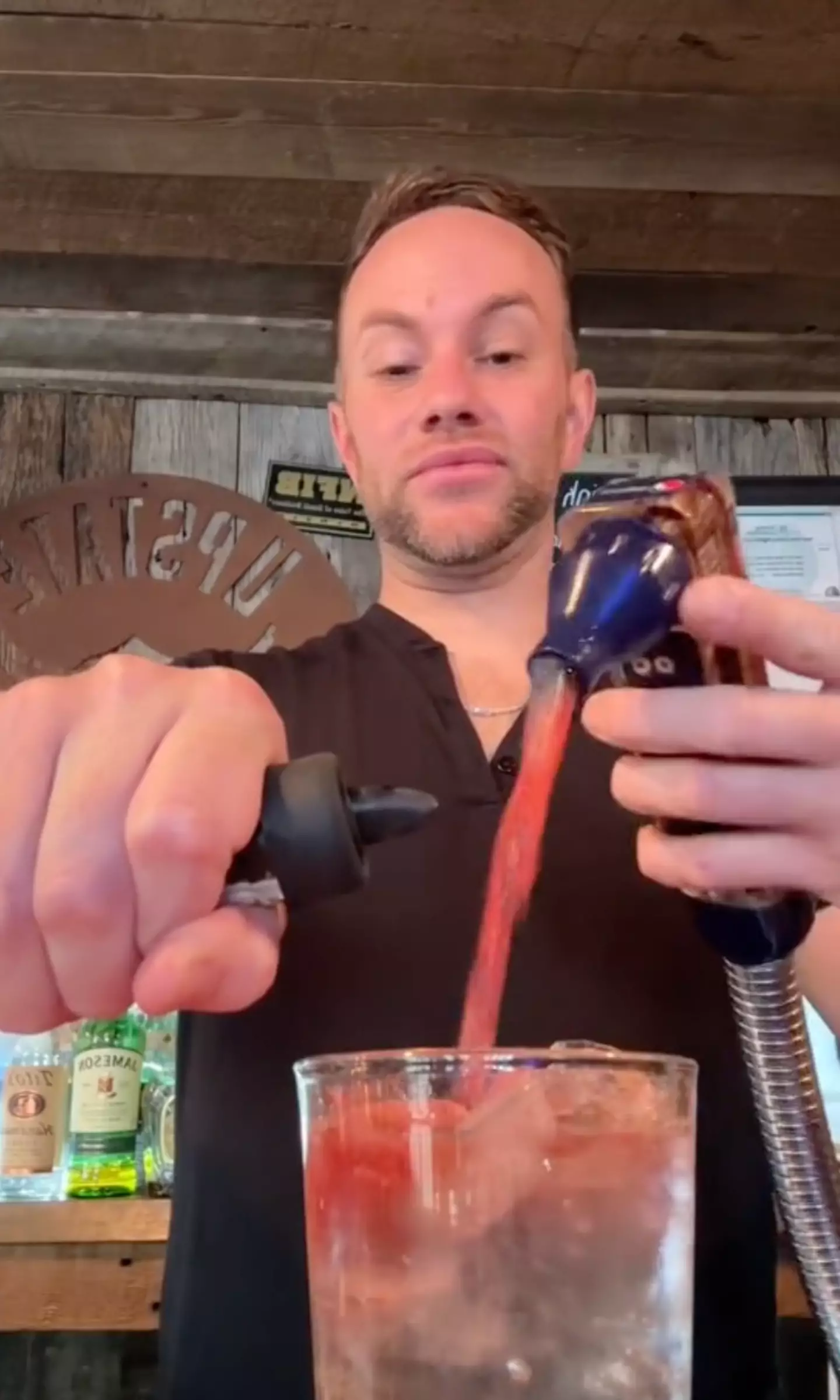 Bartender, Ben Smith, shared his viral hack on how to deal with drunk customers.