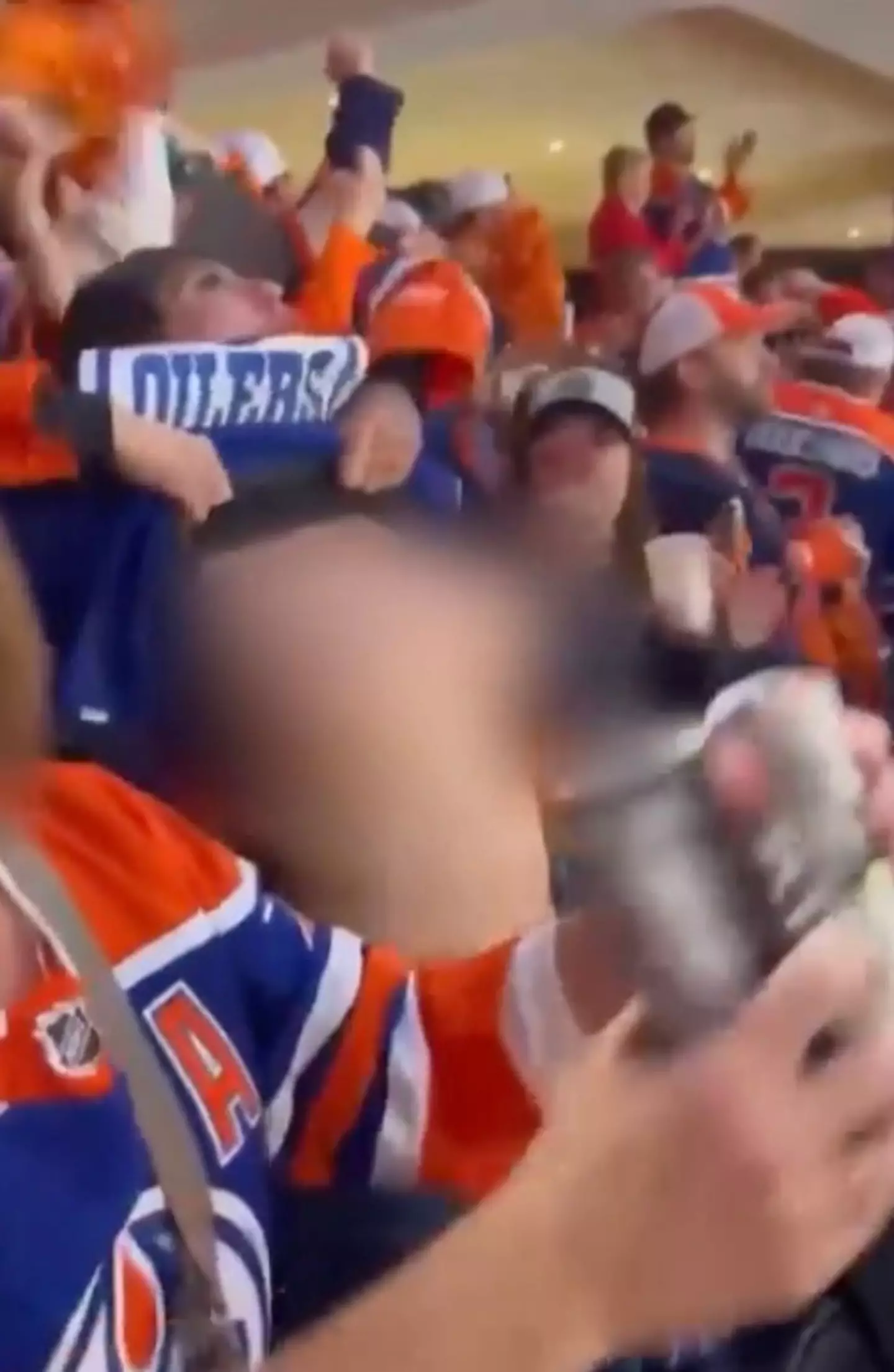 A host of adult websites want her to join them after the footage went viral. (X/@Stashme)