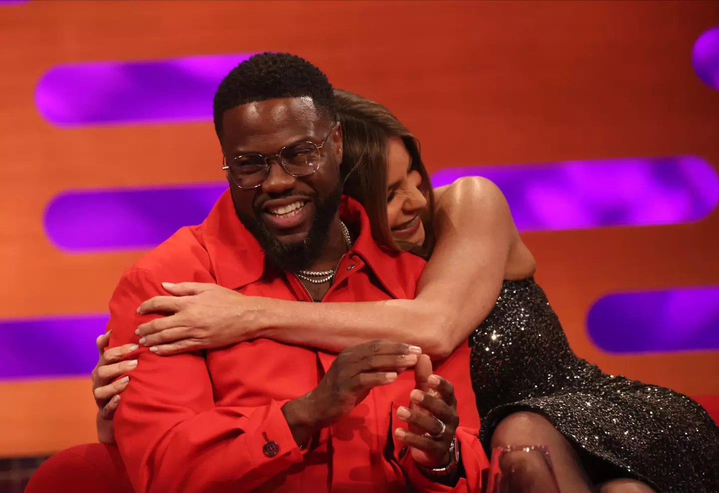 Kevin Hart and Sofia Vergara enjoying a moment on The Graham Norton Show sofa.