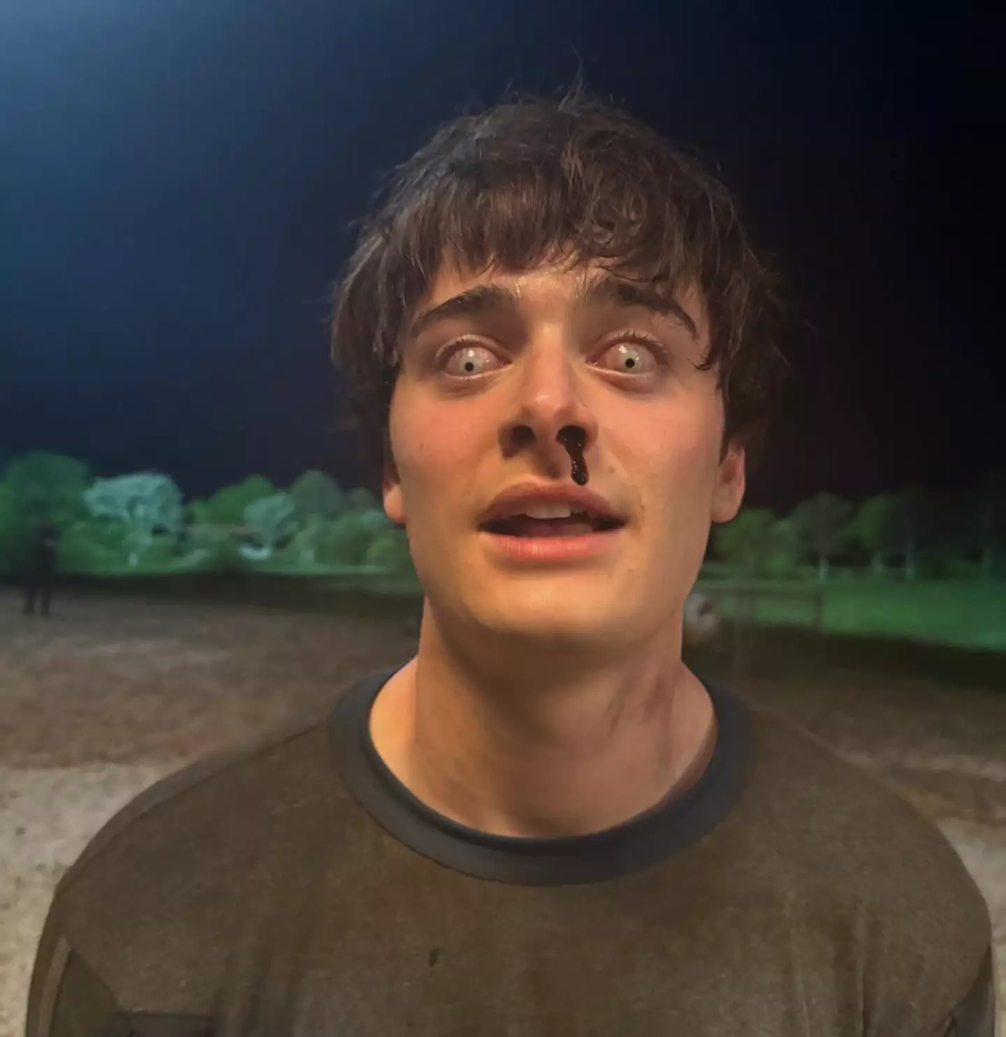 He shared some BTS pics with the plea (Instagram/@noahschnapp)