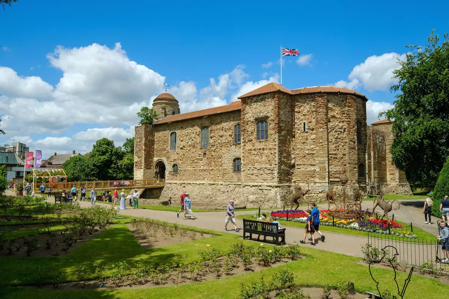 At least the castle looks scenic.