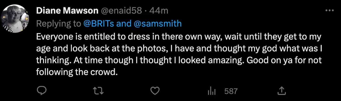 Fans of Smith have flooded to social media in their defence.