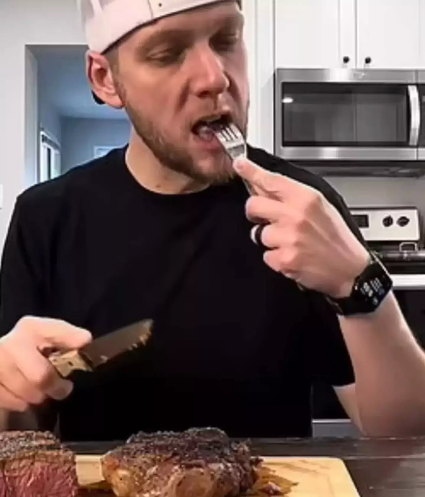 He switched to a full-on carnivore diet (YouTube/Carnivore Couple)