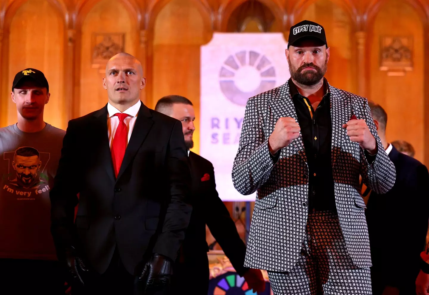 An incredible boxing match awaits (Andrew Redington/Getty Images)