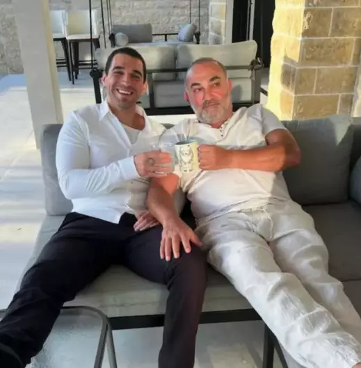 He is now a motivational speaker and has written about his experience (Instagram/@adamrosevision)