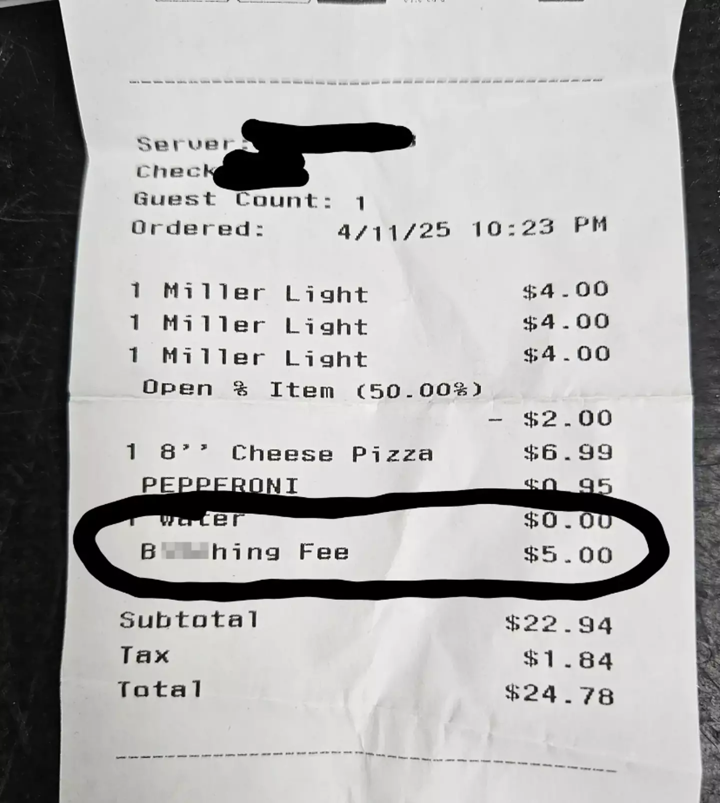 The bloke stumped up the $5 and seemed to see the funny side of it (Reddit)