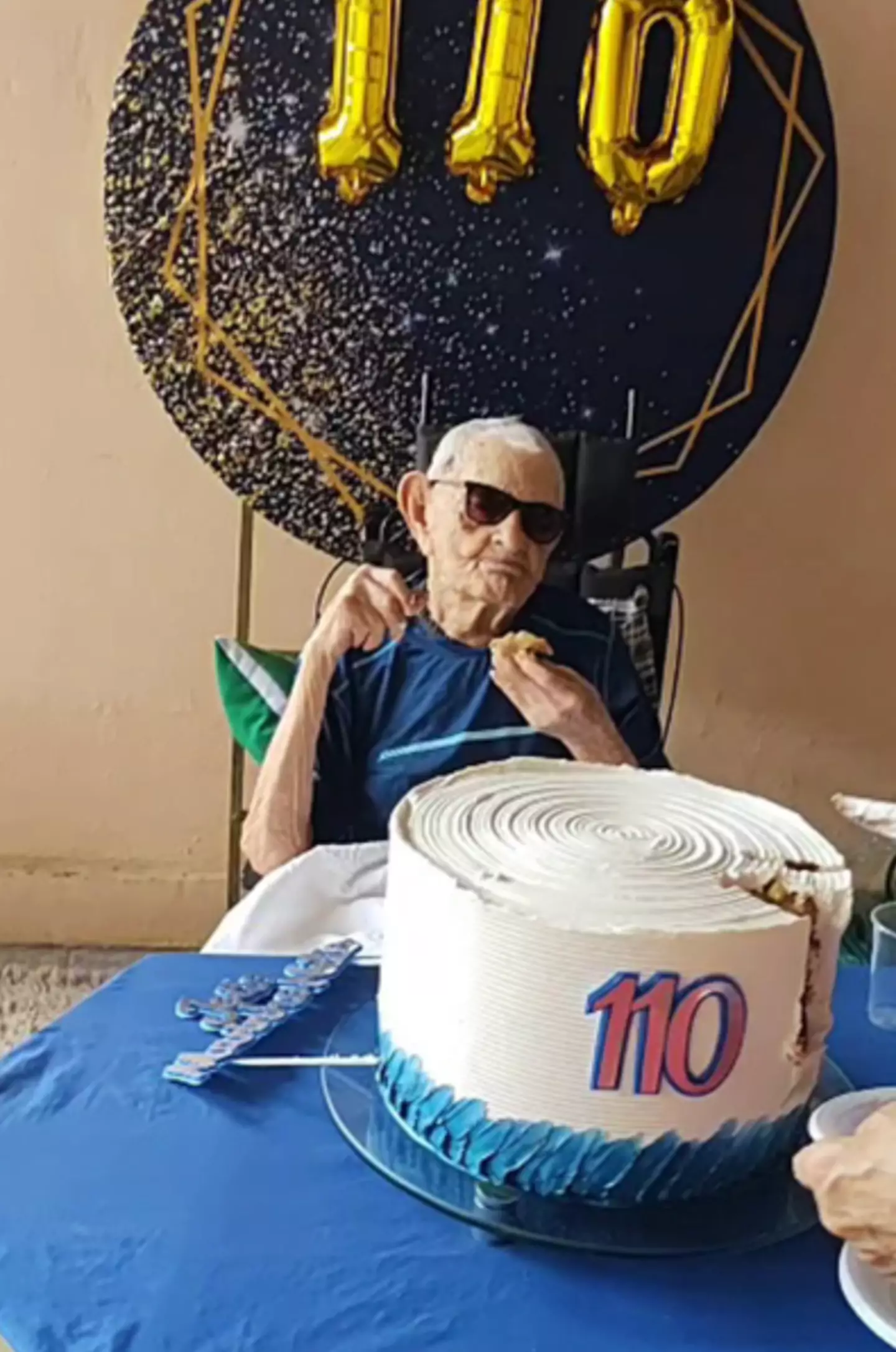 Neto would go on to celebrate three more birthdays after this one (Guinness World Records)