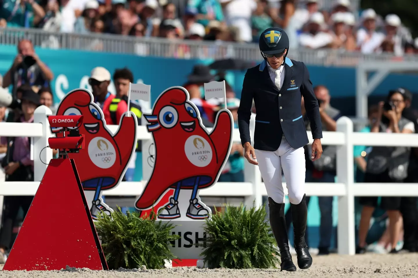 Unseated. (Alex Broadway/Getty Images)