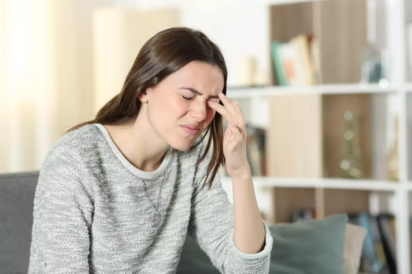 We've all experienced our eyelid randomly start vibrating (Getty Stock Images)