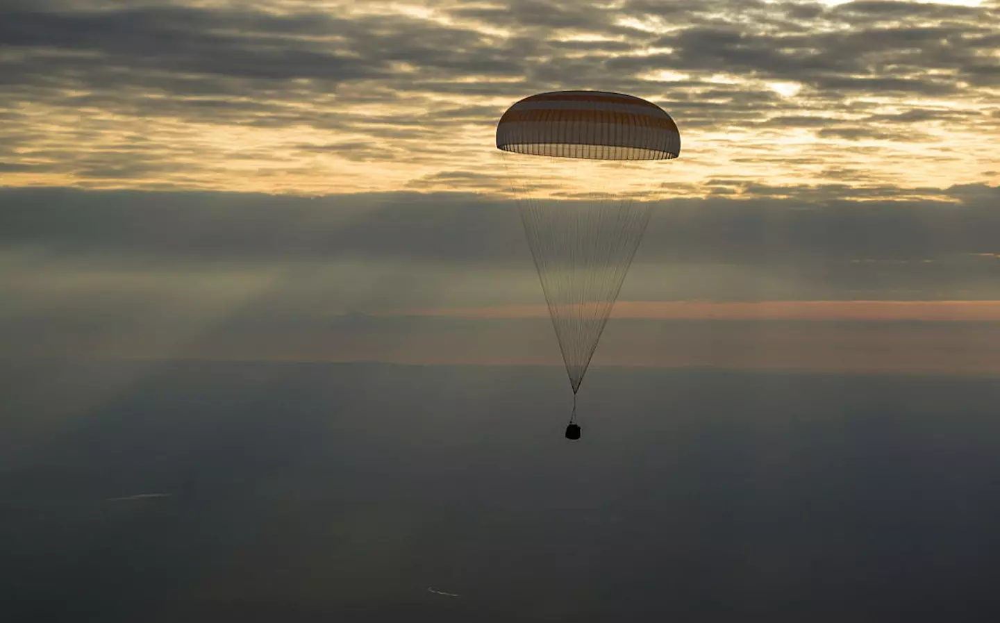 The spacecraft landed to a scenic backdrop (Bill Ingalls/NASA via Getty Images)