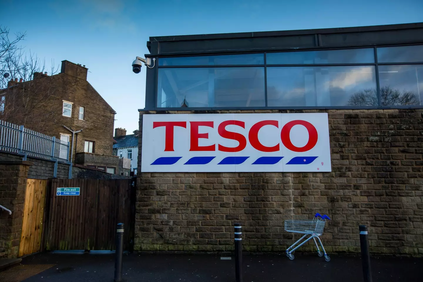 Tesco has followed other supermarkets in stopping sale of Russian products.