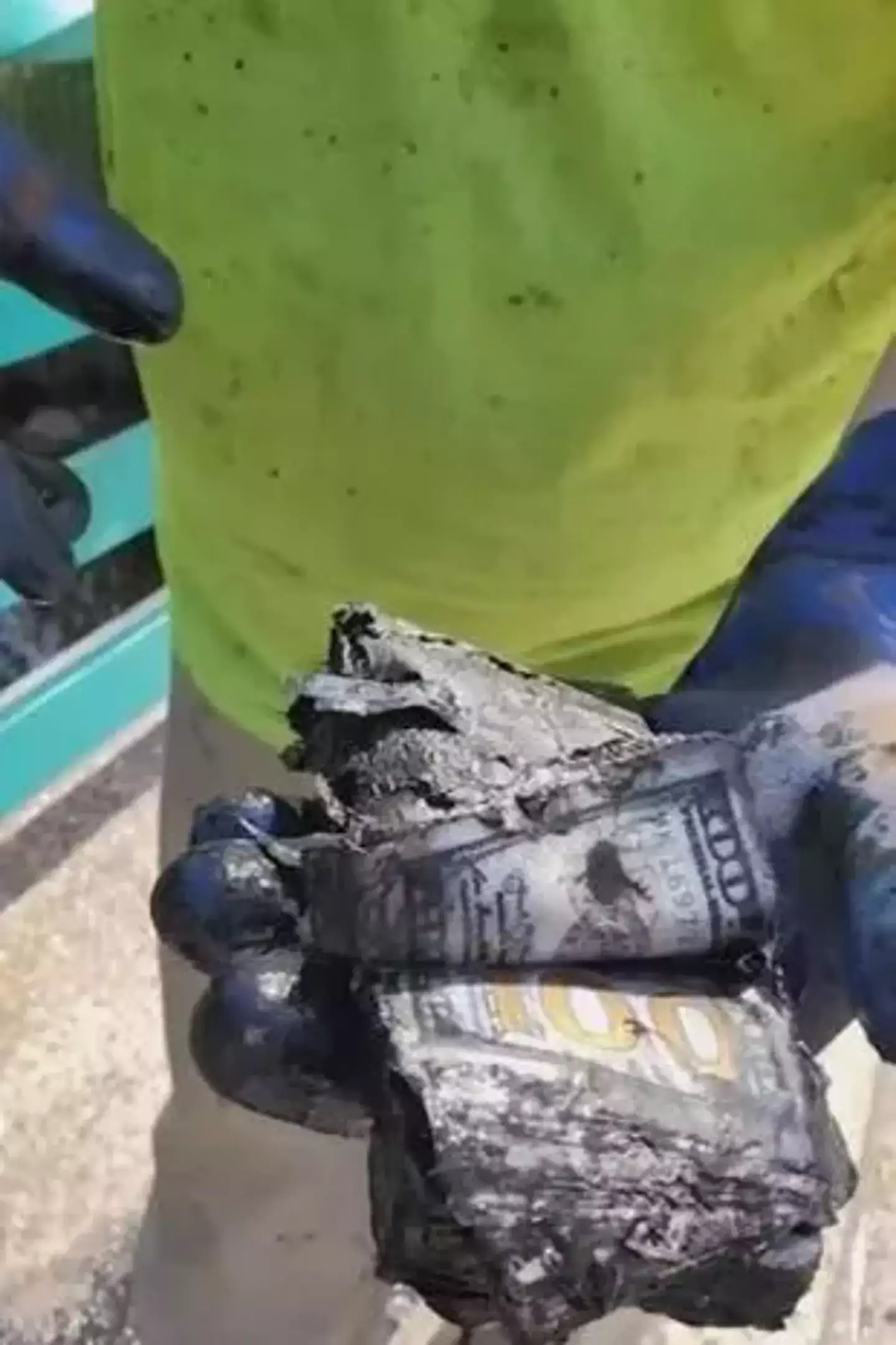 The cash was not in a good state. (NY1)