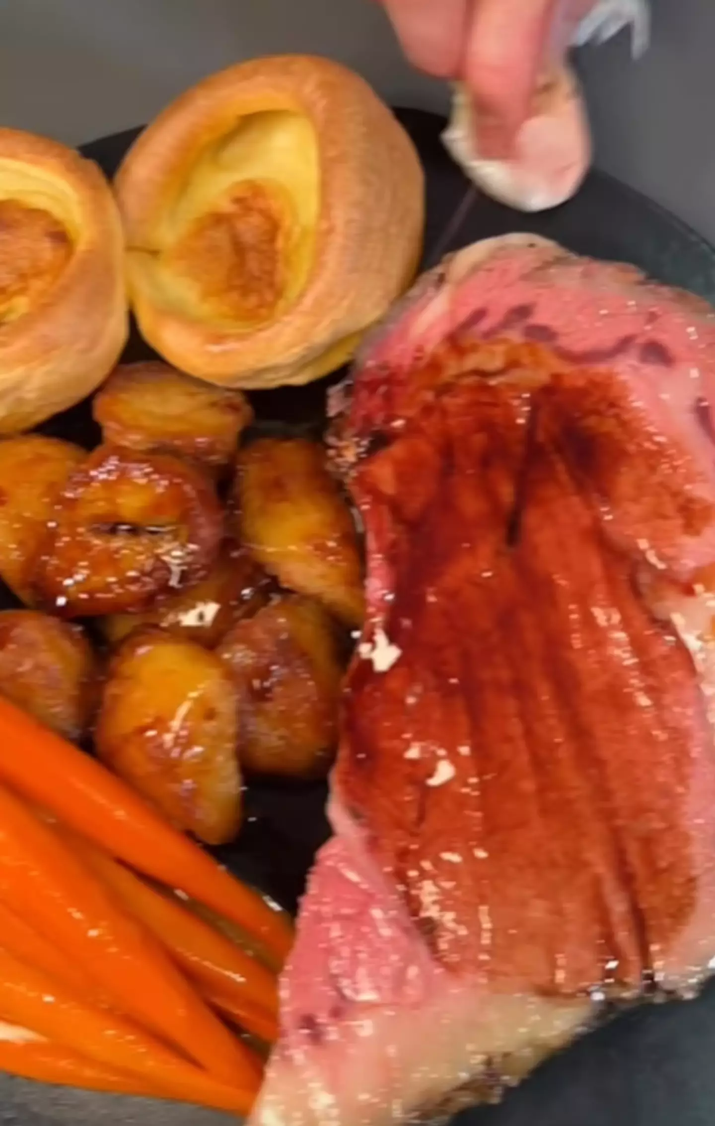 The 'Michelin style' roast dinner by Brooklyn Beckham: Instagram/@brooklynpeltzbeckham