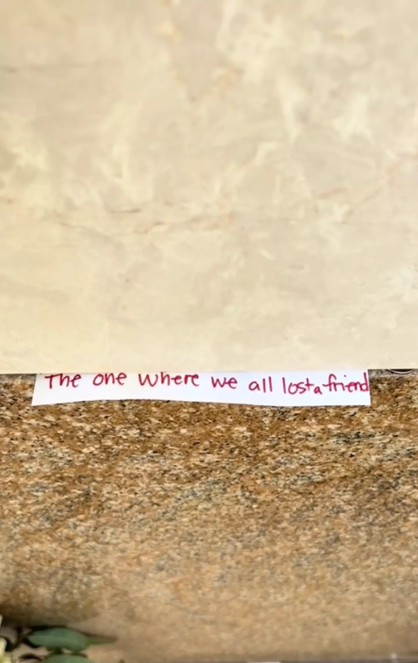 The note left on the grave.