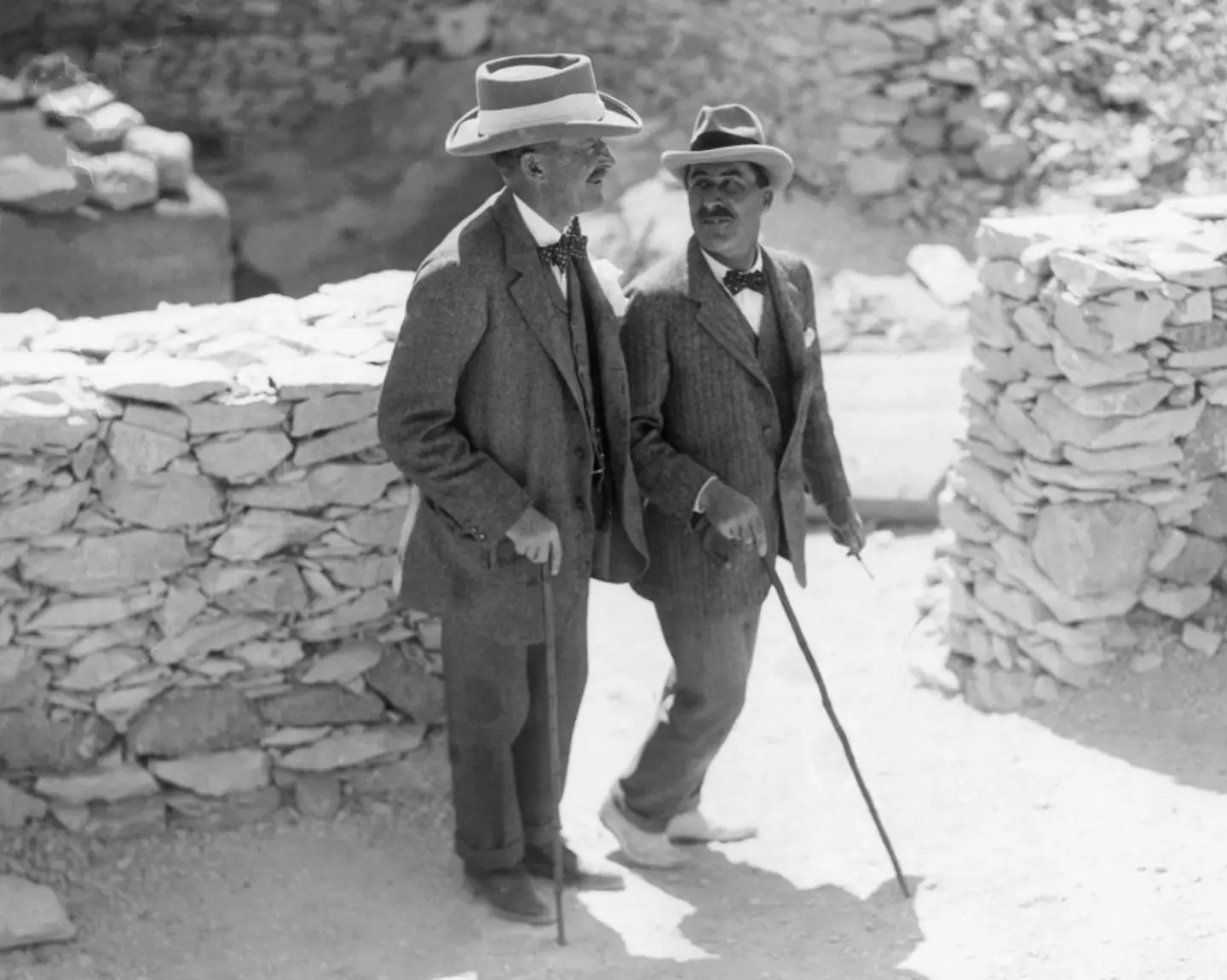 Howard Carter and Lord Carnarvon during the excavation (Hulton Archive/Getty Images)