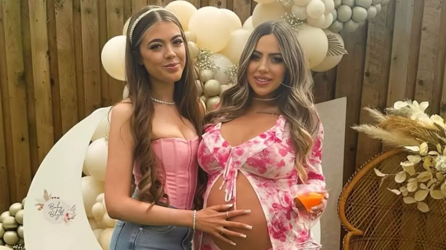 Instagram/Holly Hagan