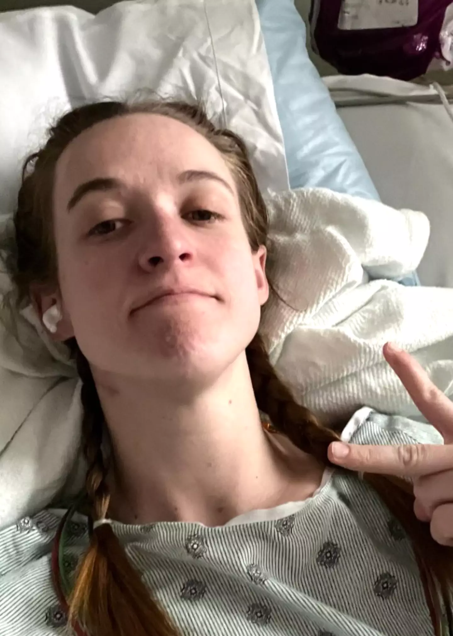 Jo eventually went to hospital after a couple of days. (Instagram/@footlessjo)