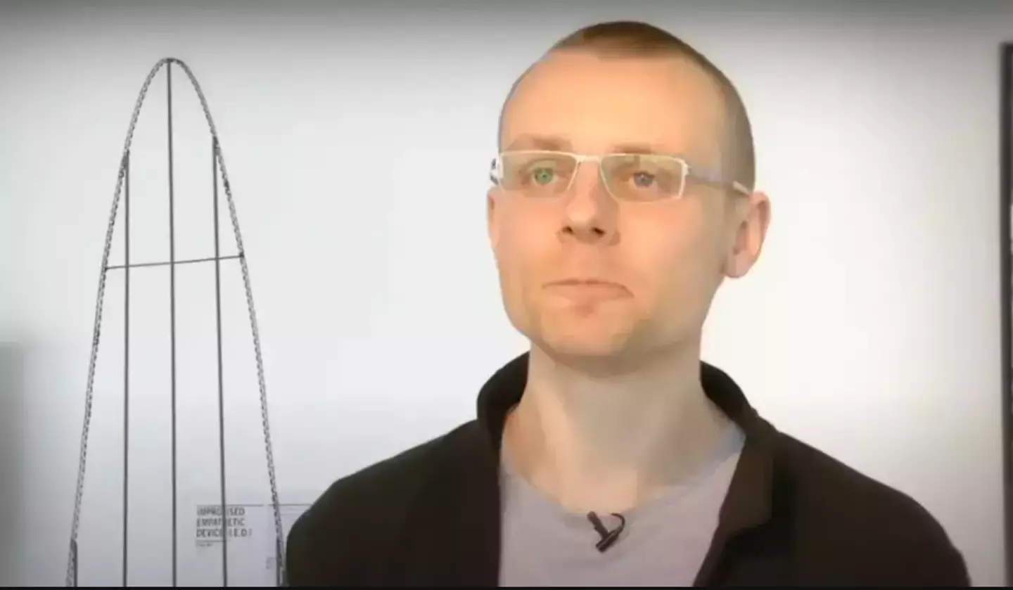 The ominous ride was designed by Lithuanian engineer Julijonas Urbonas (YouTube/Science Gallery Dublin)