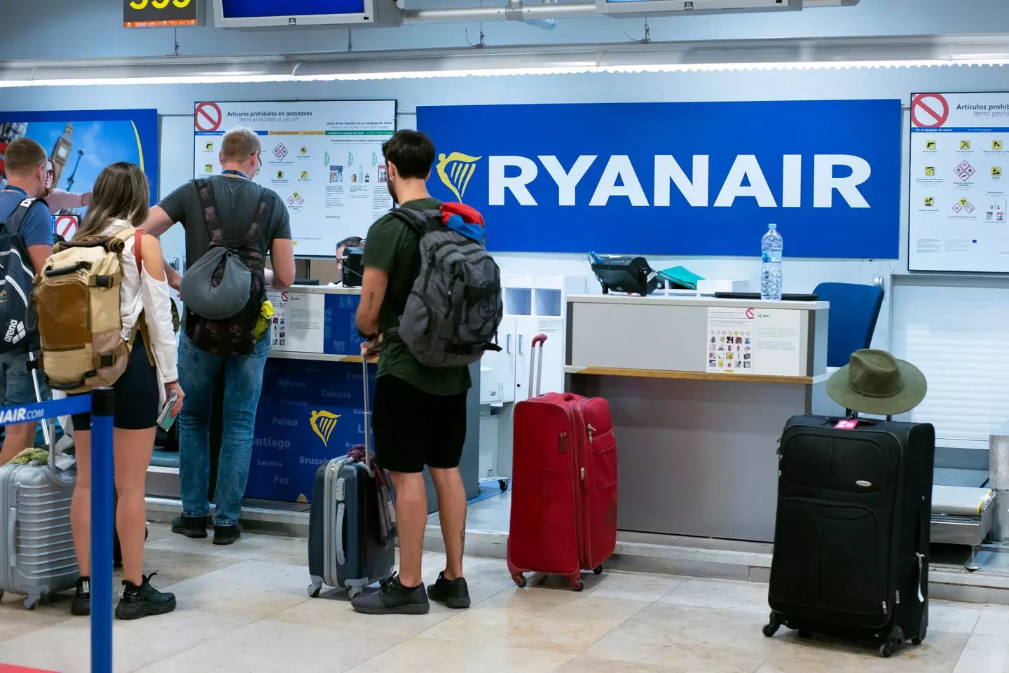 Names must be identical on a gift card and a traveller's ID documents (Oscar Gonzalez/NurPhoto via Getty Images)