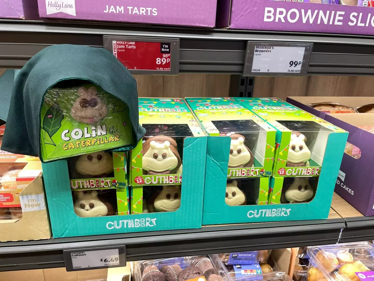 Colin's got a cloak (X)