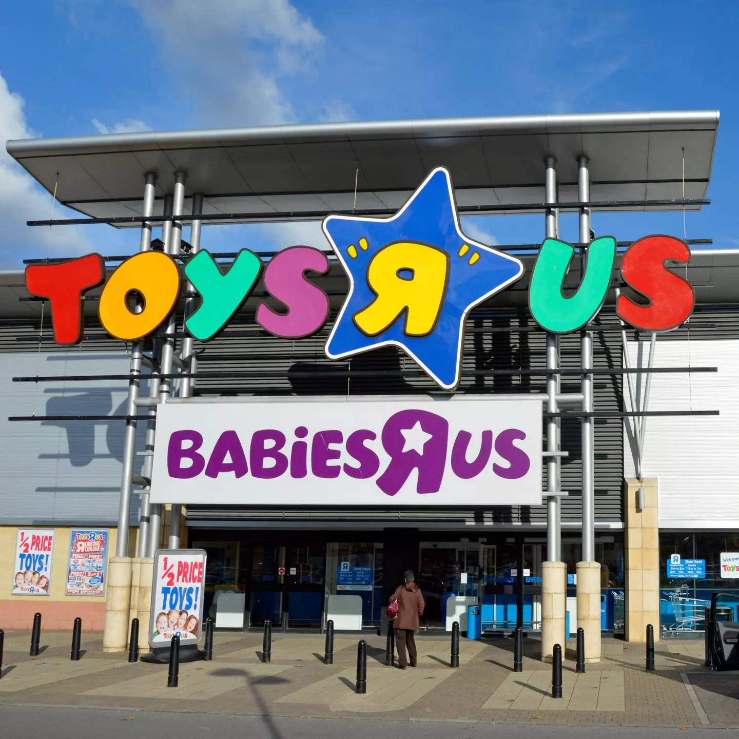 Toys R Us is making a comeback, though it'll be living with WHSmith from now on.