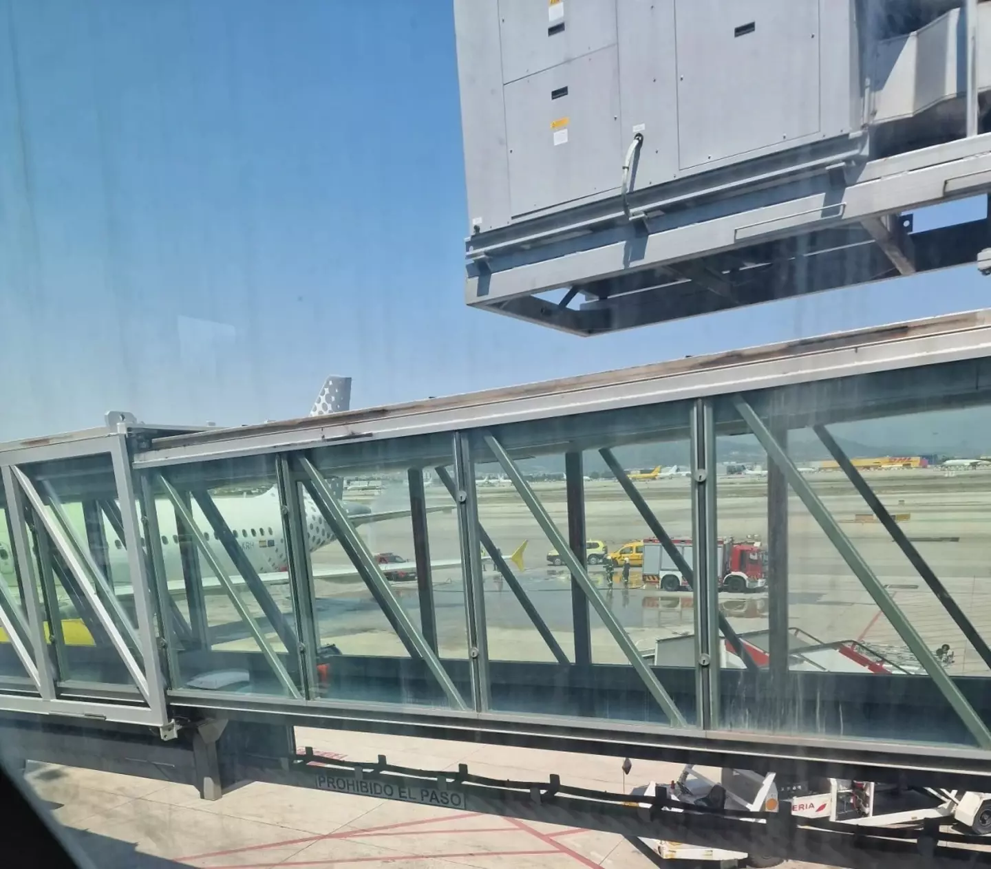 Passengers had to wait for another plane and captain.