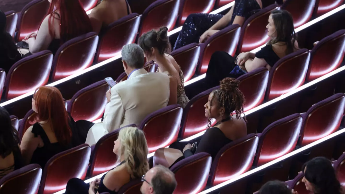 Jeff Goldblum says 'busted' after cameras caught what he was looking at on his phone at Oscars