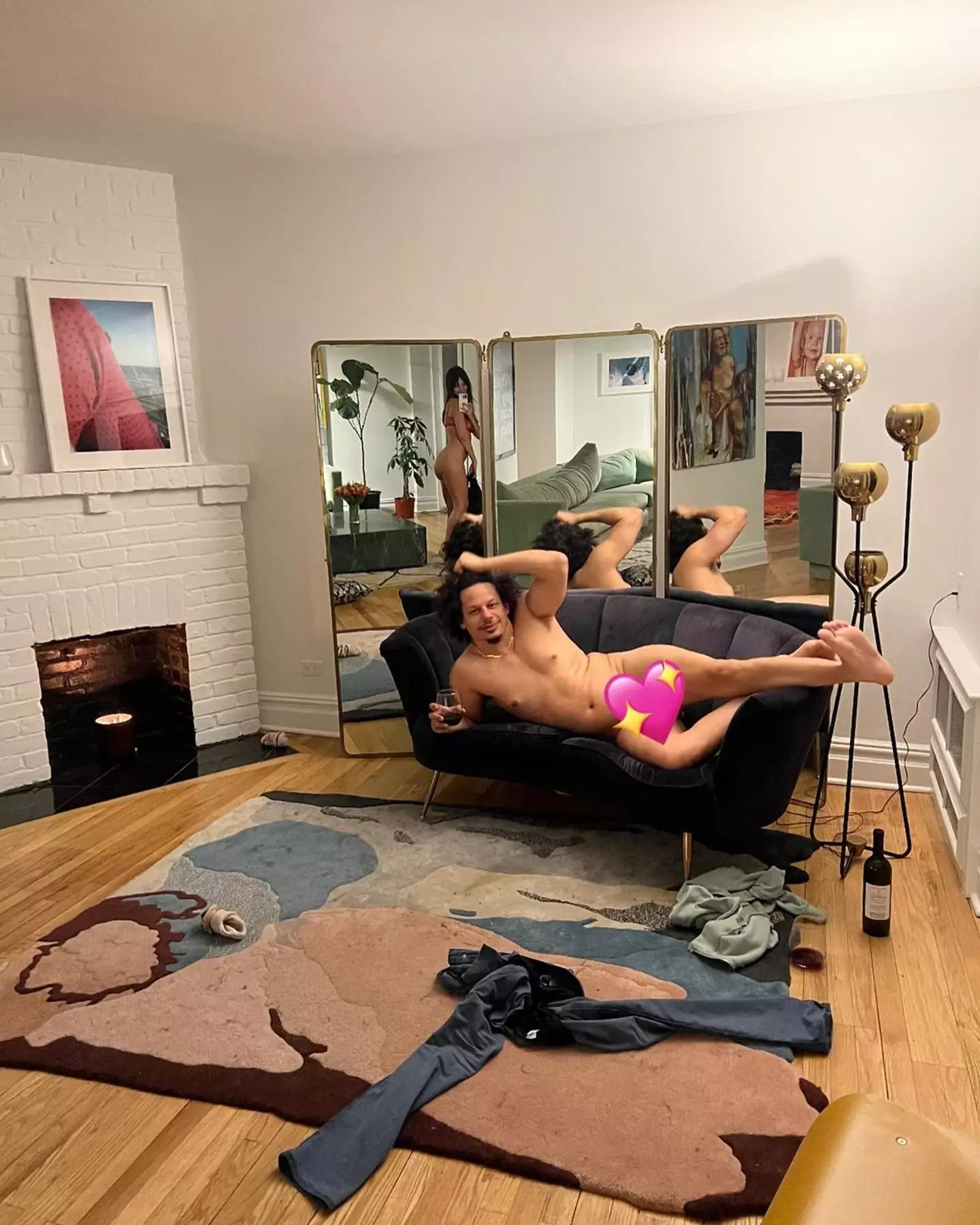 Emily Ratajkowski and Eric André might be the most unlikely couple of 2023.